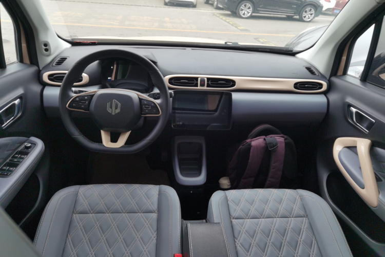 零跑汽车 零跑T03 2021款 400豪华版中控内饰7002