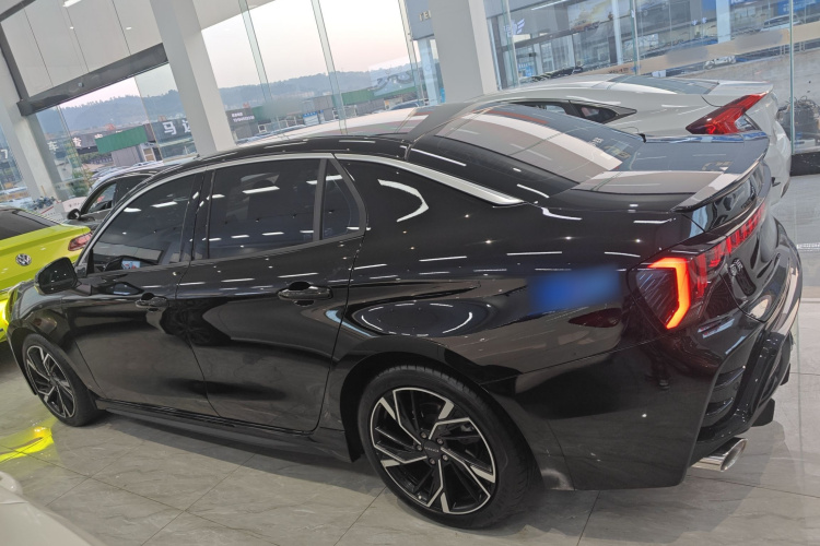 领克03 2023款 1.5TD DCT劲Plus车身外观4