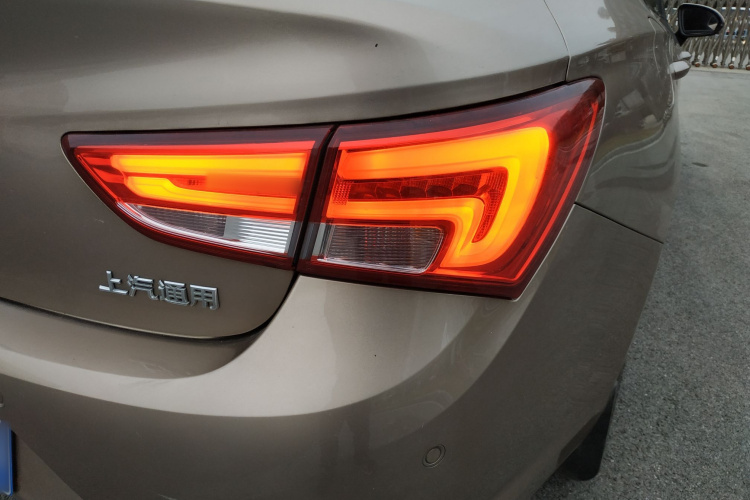 别克 威朗 2018款 三厢 15S 自动领先型车身外观6010