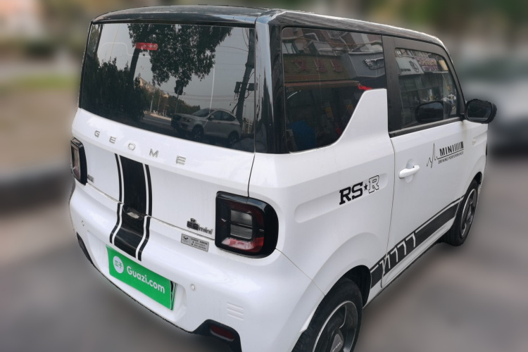 吉利银河 2023款 熊猫mini 新春版宝藏熊车身外观7