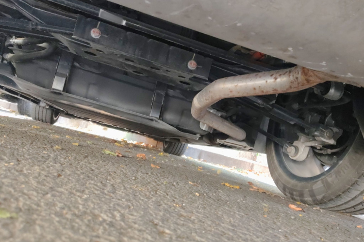 比亚迪 汉 2022款 DM-i 121KM 尊享型局部细节9009