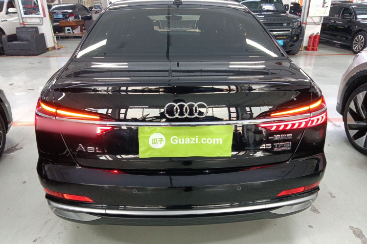 奥迪A6L 2023款 45 TFSI quattro 尊享动感型车身外观6
