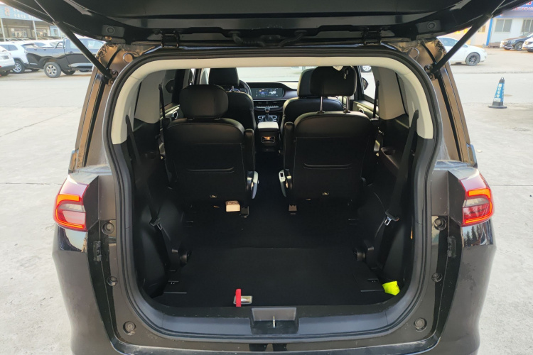 广汽传祺 传祺M6 2023款 PRO 270T DCT尊享版机舱底盘23