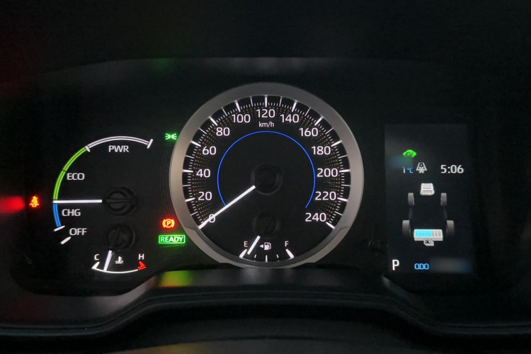 丰田 雷凌 2021款 双擎 1.8H E-CVT豪华版局部细节14