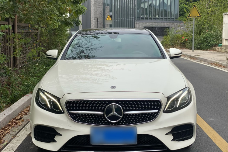 奔驰E级 2020款 E 260 L 运动型车身外观6007