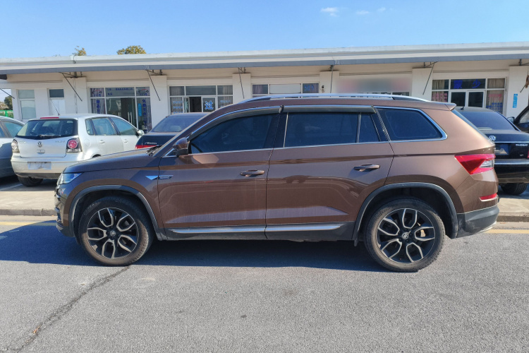 斯柯达 柯迪亚克 2018款 改款 TSI330 7座两驱豪华优享版车身外观6003