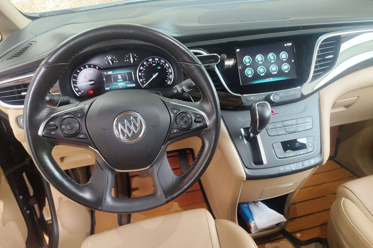 别克GL8 2018款 ES 28T 尊享型 国VI中控内饰7002