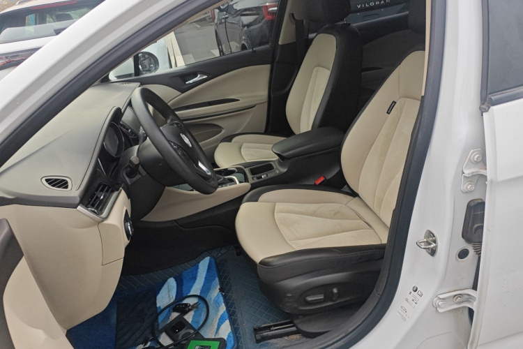 别克 威朗 2017款 三厢 15S 自动领先型中控内饰19