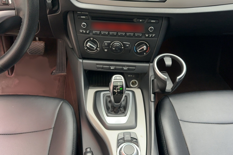 宝马X1 2014款 sDrive18i 时尚型中控内饰7007