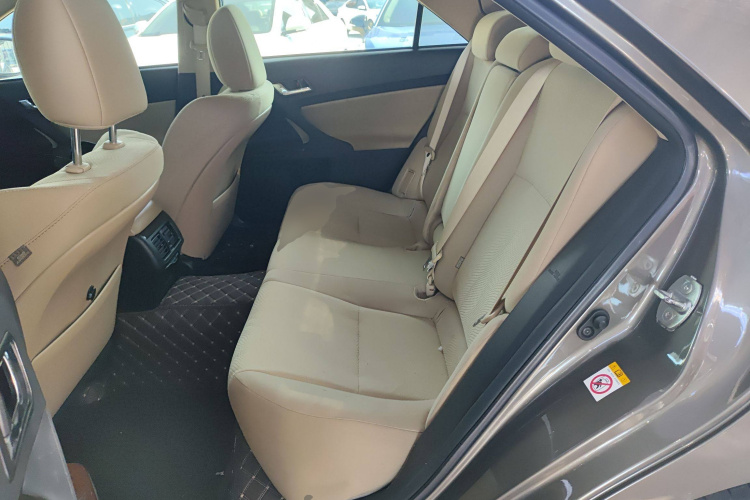 丰田 锐志 2013款 2.5S 菁锐版中控内饰7004