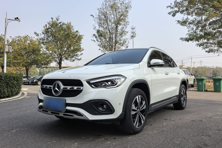 奔驰GLA 2023款 GLA 220车身外观1