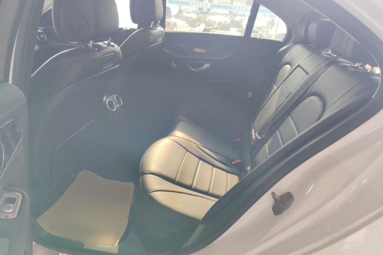 奔驰C级 2018款 C 200 L 运动版中控内饰21