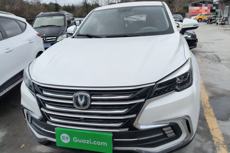 长安CS85 COUPE 2019款 1.5T DCT型版 国VI车身外观2