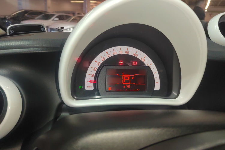 smart forfour 2016款 1.0L 52千瓦灵动版局部细节14