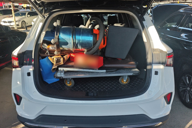 五菱汽车 五菱星辰 2022款 2.0L DHT电速款机舱底盘23