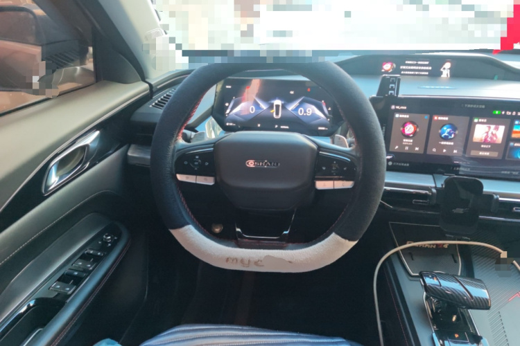 长安欧尚Z6 2022款 蓝鲸 1.5T DCT智航型中控内饰13