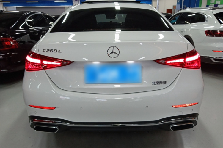 奔驰C级 2024款 C 260 L 运动版车身外观6