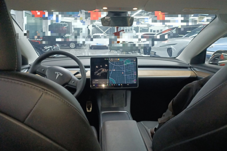 特斯拉 Model 3 2021款 标准续航后驱升级版 3D6中控内饰12