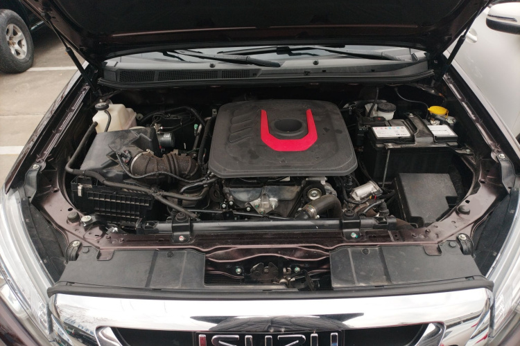 五十铃 mu-X牧游侠 2022款 2.0T 汽油自动四驱劲悦型 5座机舱底盘24