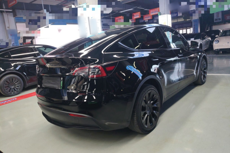 特斯拉 Model Y 2022款 长续航全轮驱动版车身外观6005