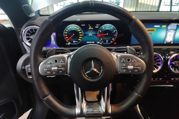 奔驰CLA AMG 2021款 AMG CLA 35 4MATIC中控内饰13
