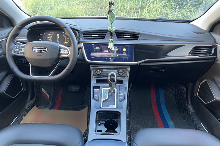 吉利汽车 帝豪GL 2021款 UP 1.4T CVT领曜型中控内饰7008