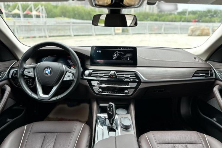 宝马5系 2021款 530Li xDrive 豪华套装中控内饰7001