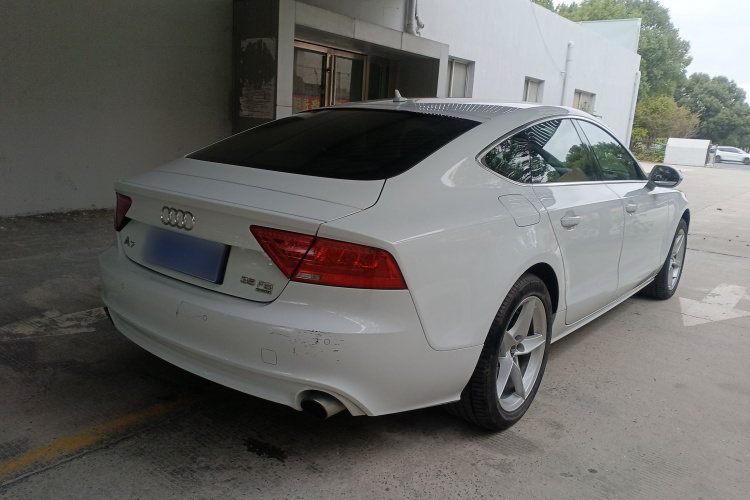 奥迪A7 2013款 35 FSI quattro进取型车身外观7