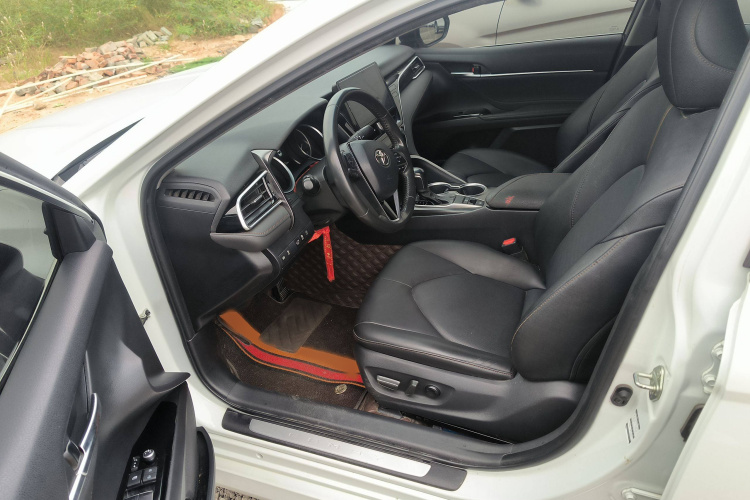 丰田 凯美瑞 2021款 2.0G 豪华版局部细节19