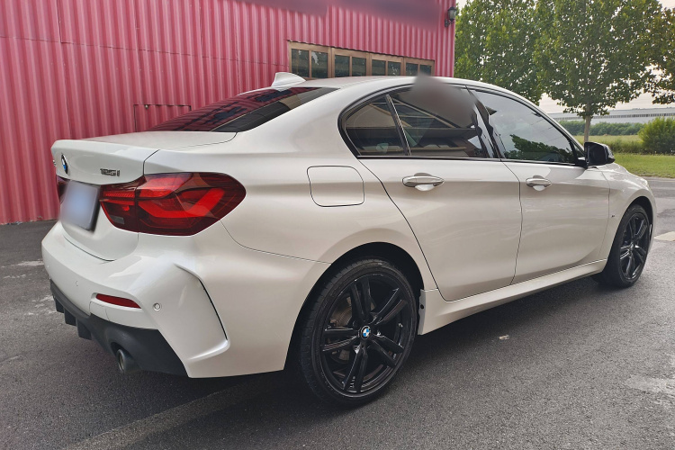 宝马1系 2023款 125i M运动曜夜版车身外观6004