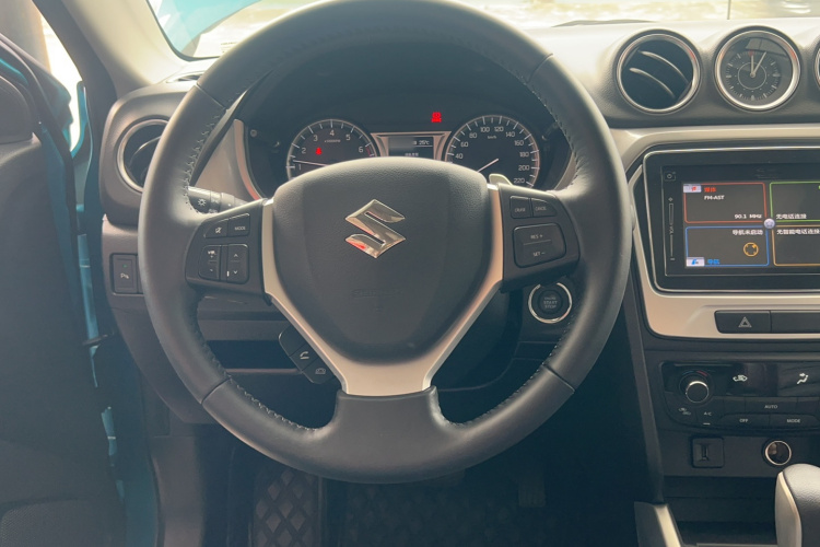 铃木 维特拉 2016款 1.4T 自动四驱旗舰型局部细节13