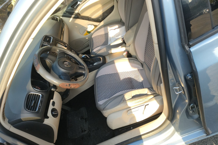 大众 高尔夫 2011款 1.6 自动舒适型中控内饰19