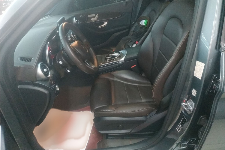 奔驰GLC 2018款 改款 GLC 300 4MATIC 动感型局部细节19