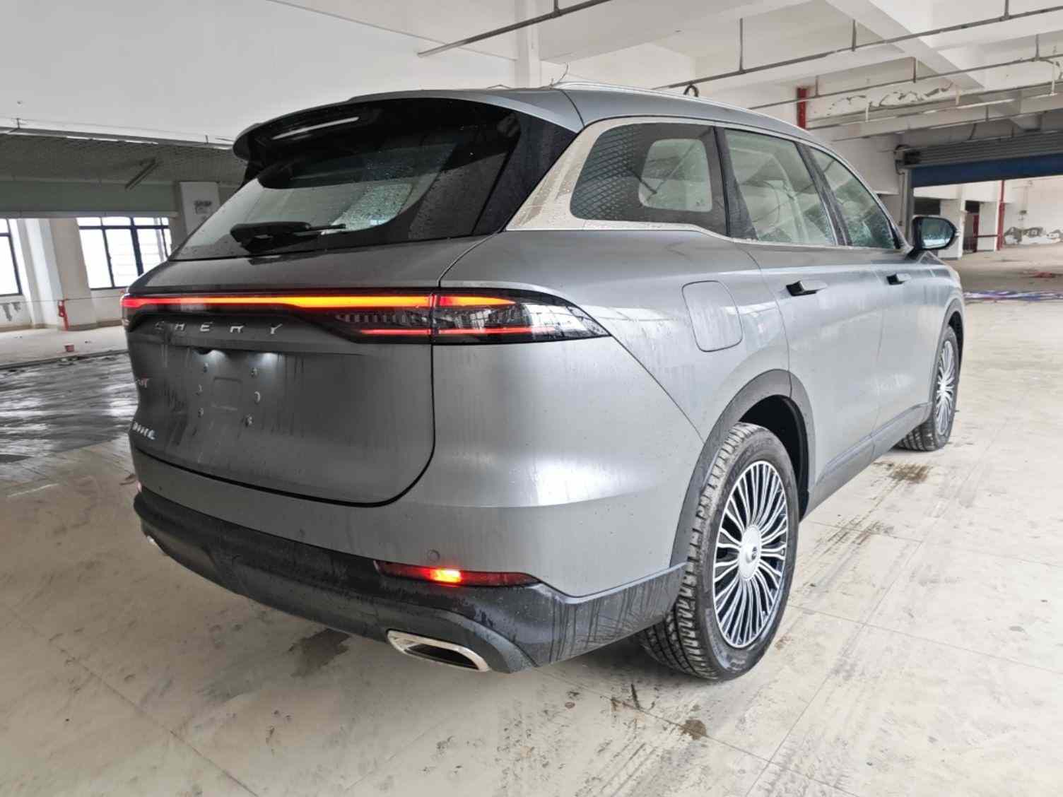 奇瑞 瑞虎8 L 2024款 2.0T 两驱尊贵版 5座(4)