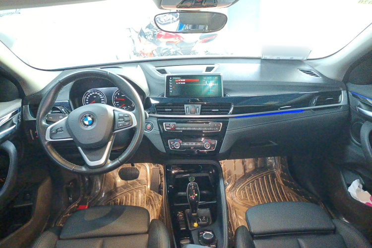 宝马X2(进口) 2018款 sDrive25i 领先型M越野套装 国V中控内饰7002