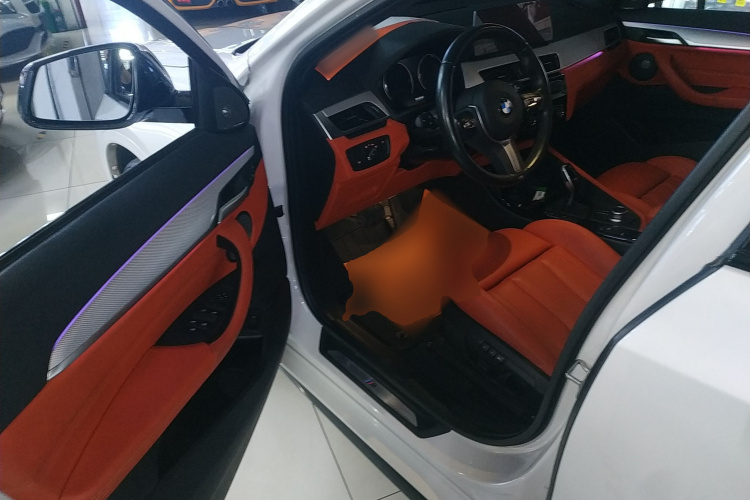 宝马X2 2020款 sDrive25i 尊享型M运动套装中控内饰20