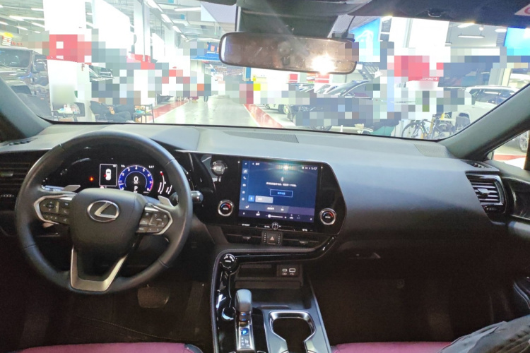 雷克萨斯NX 2022款 260 前驱 创驰版中控内饰12