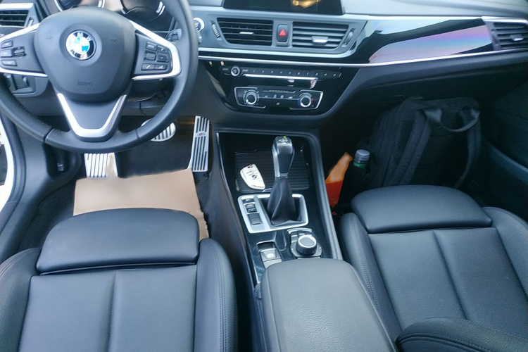 宝马1系 2018款 118i 运动型局部细节18