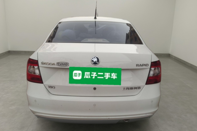 斯柯达 昕锐 2016款 1.6L 手动创行版车身外观6