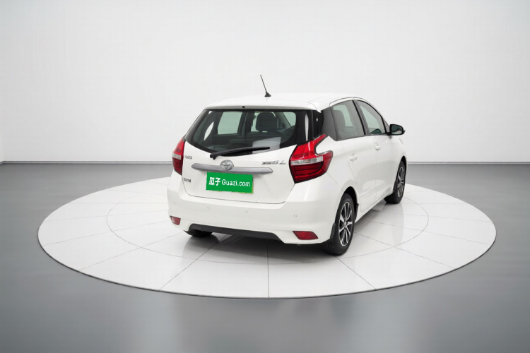丰田 YARiS L 致炫 2017款 1.5E CVT劲速升级版车身外观6