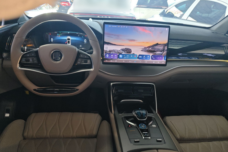 比亚迪 唐新能源 2024款 EV 冠军版 600KM 尊享型中控内饰7002