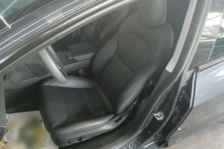 特斯拉 Model 3 2023款 后轮驱动版局部细节19