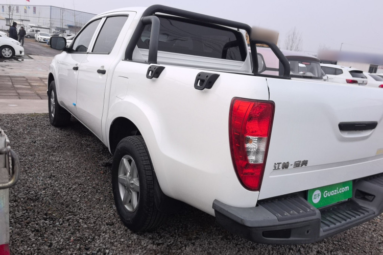 江铃 宝典 2020款 2.5T柴油两驱舒享版标轴JX4D25A6L车身外观6003