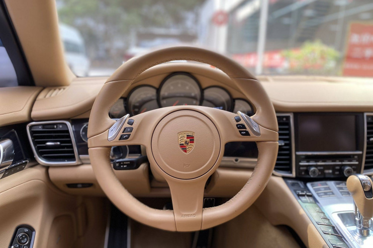 保时捷 2014款 Panamera 4 3.0T中控内饰7004