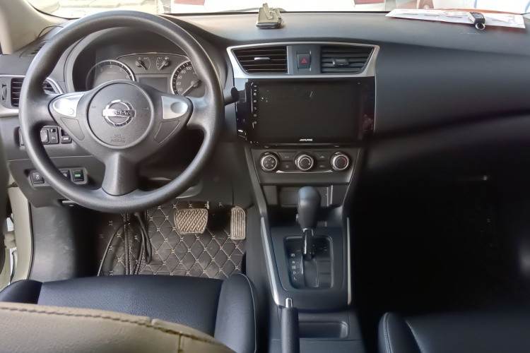 日产 轩逸 2022款 经典 1.6XE CVT舒适版中控内饰12