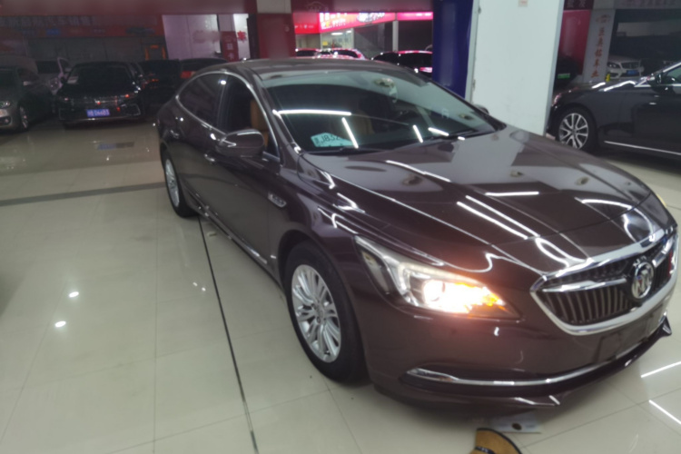 别克 君越 2016款 20T 精英型车身外观3