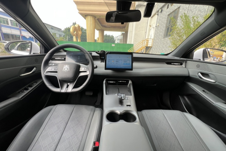 比亚迪 秦PLUS 2025款 DM-i 智驾版 55KM领先型中控内饰7002