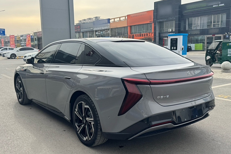 红旗EH7 2024款 760 Pro+ 四驱版车身外观6003