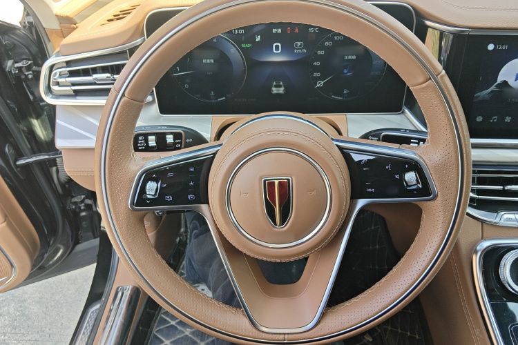 红旗H9 2020款 2.0T 智联旗享版中控内饰13