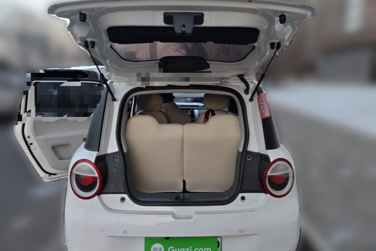 长安启源 长安Lumin 2022款 210km 香甜款中控内饰23